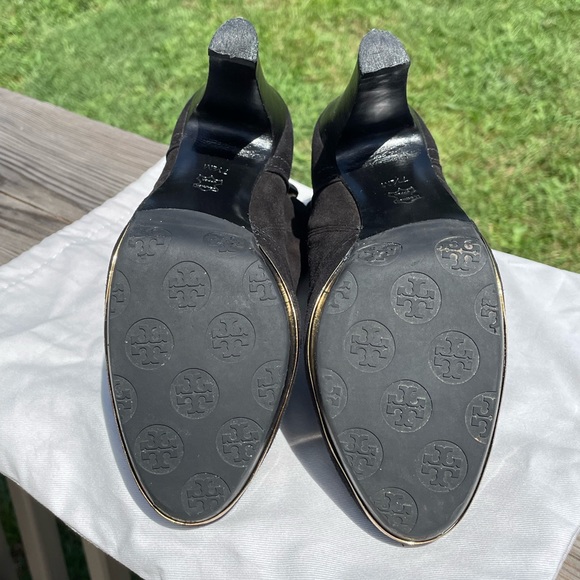 Tory Burch 7.5 Melrose Black Suede Booties - Picture 6 of 7